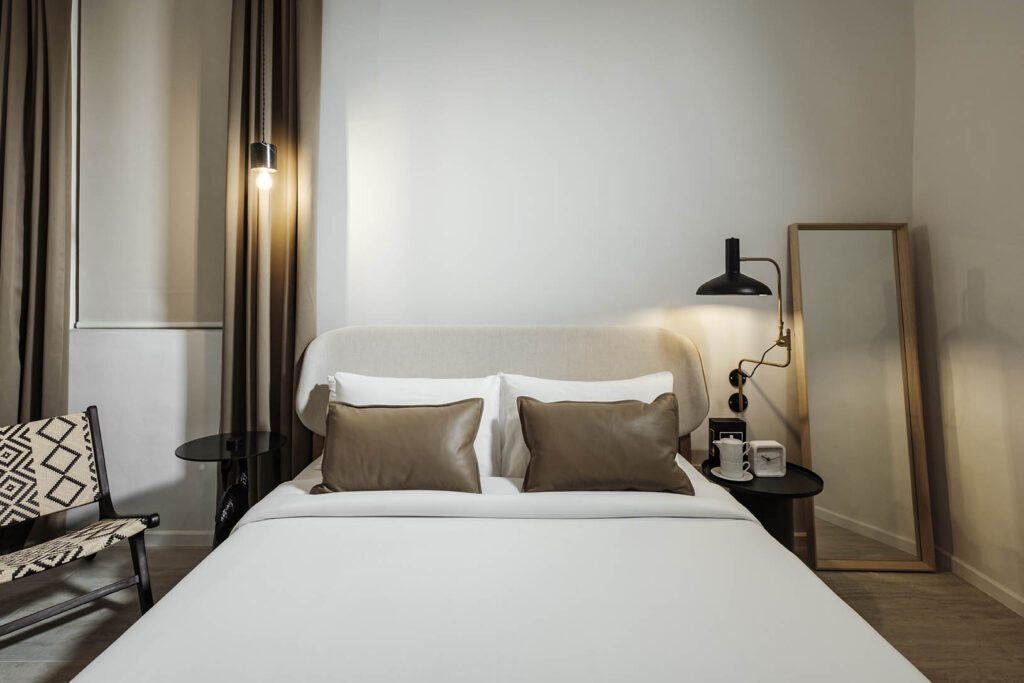 One_Bedroom_EllulLiving-n23 (2)