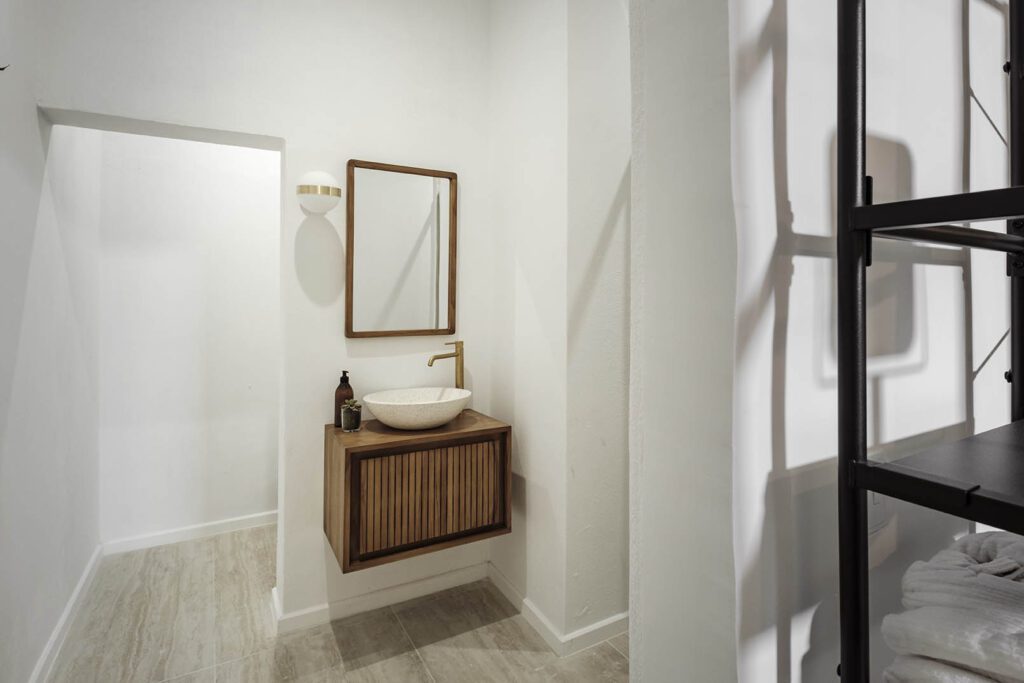 One_Bedroom_EllulLiving-n23 (5)