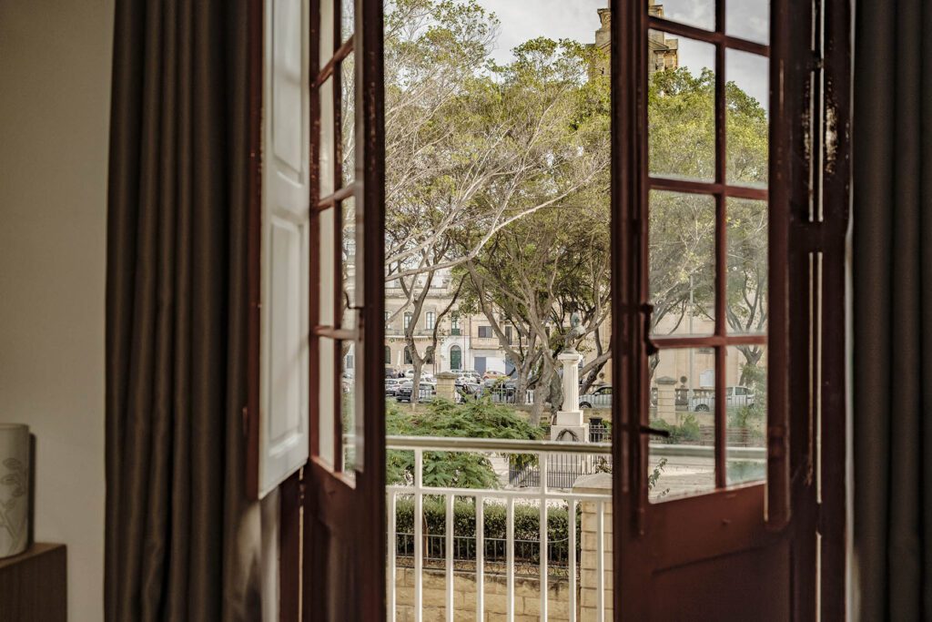 Two_Bedroom_EllulLiving-1A (13)