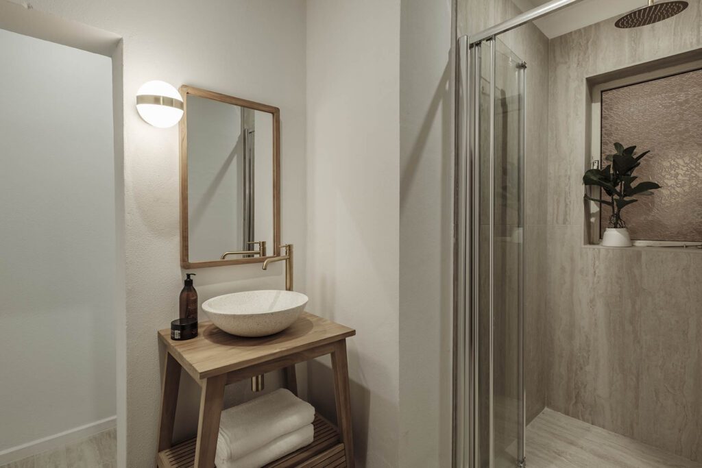 Two_Bedroom_EllulLiving-1A (7)